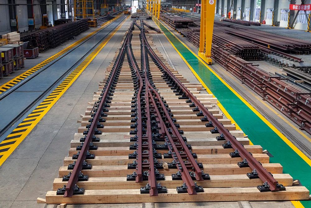 “最快地铁道岔”助力广州地铁刷新国内地铁运营最高速度记录