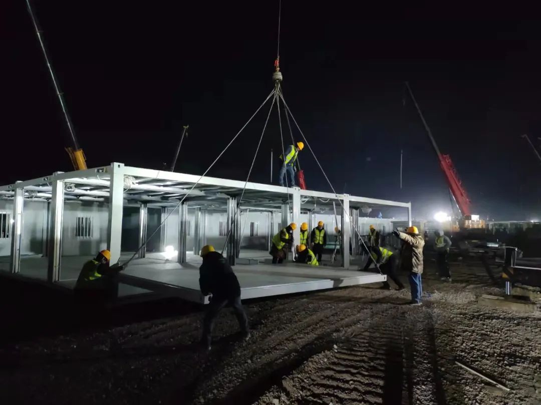 光明日报：党员先锋队奋战在疫情防控一线