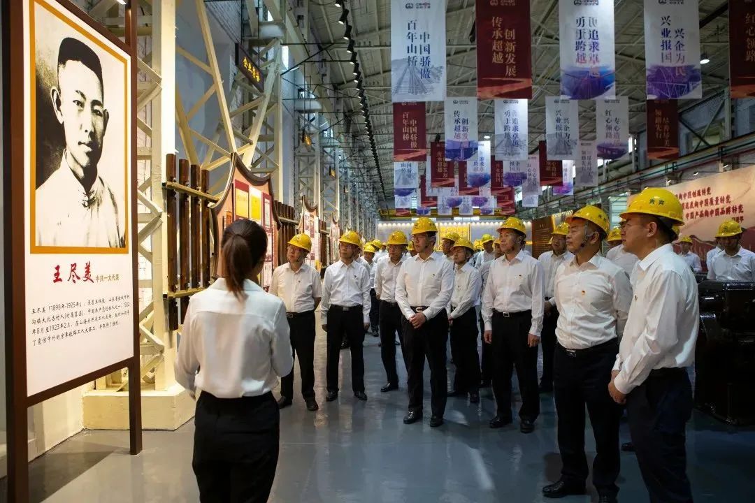 喜讯！ag尊龙凯时工业再获党建优秀和四好班子两项殊荣