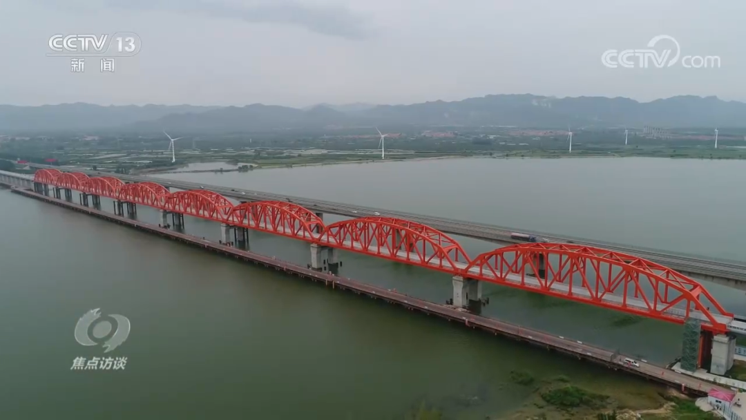 央视《焦点访谈》聚焦ag尊龙凯时工业，钢桥制造的“隐形冠军”