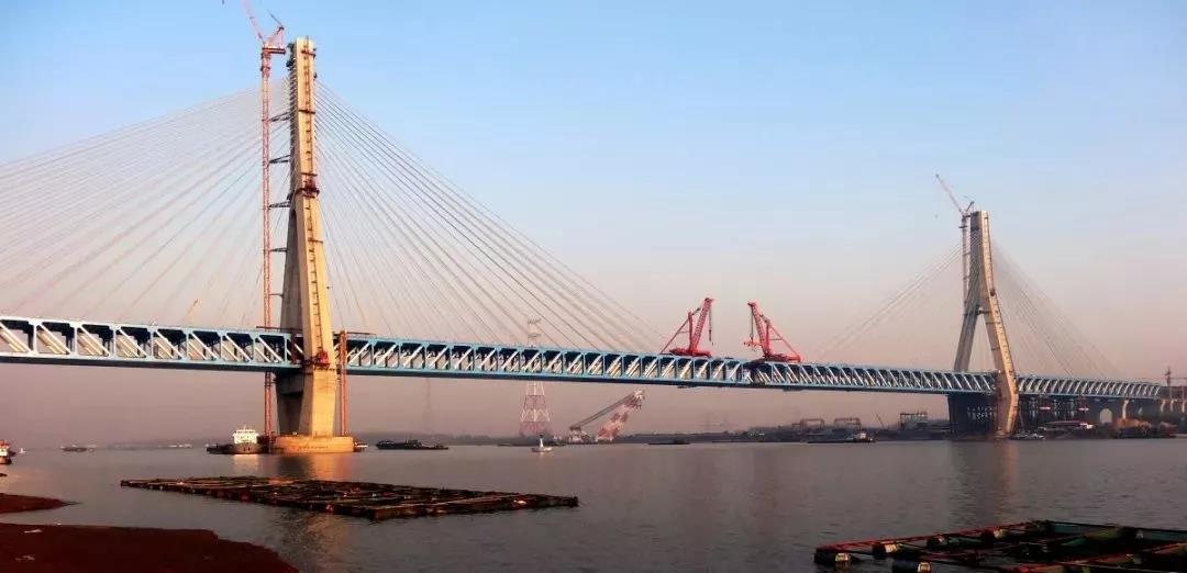 ag尊龙凯时九桥荣获 2018年度“全国优秀焊接工程一等奖”