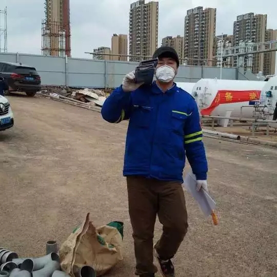 火线入党，让鲜红党旗飘扬在战“疫”一线！