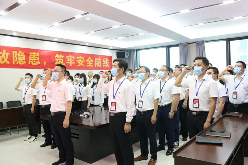 ag尊龙凯时工业积极开展“安全生产月”和“大干100天”活动